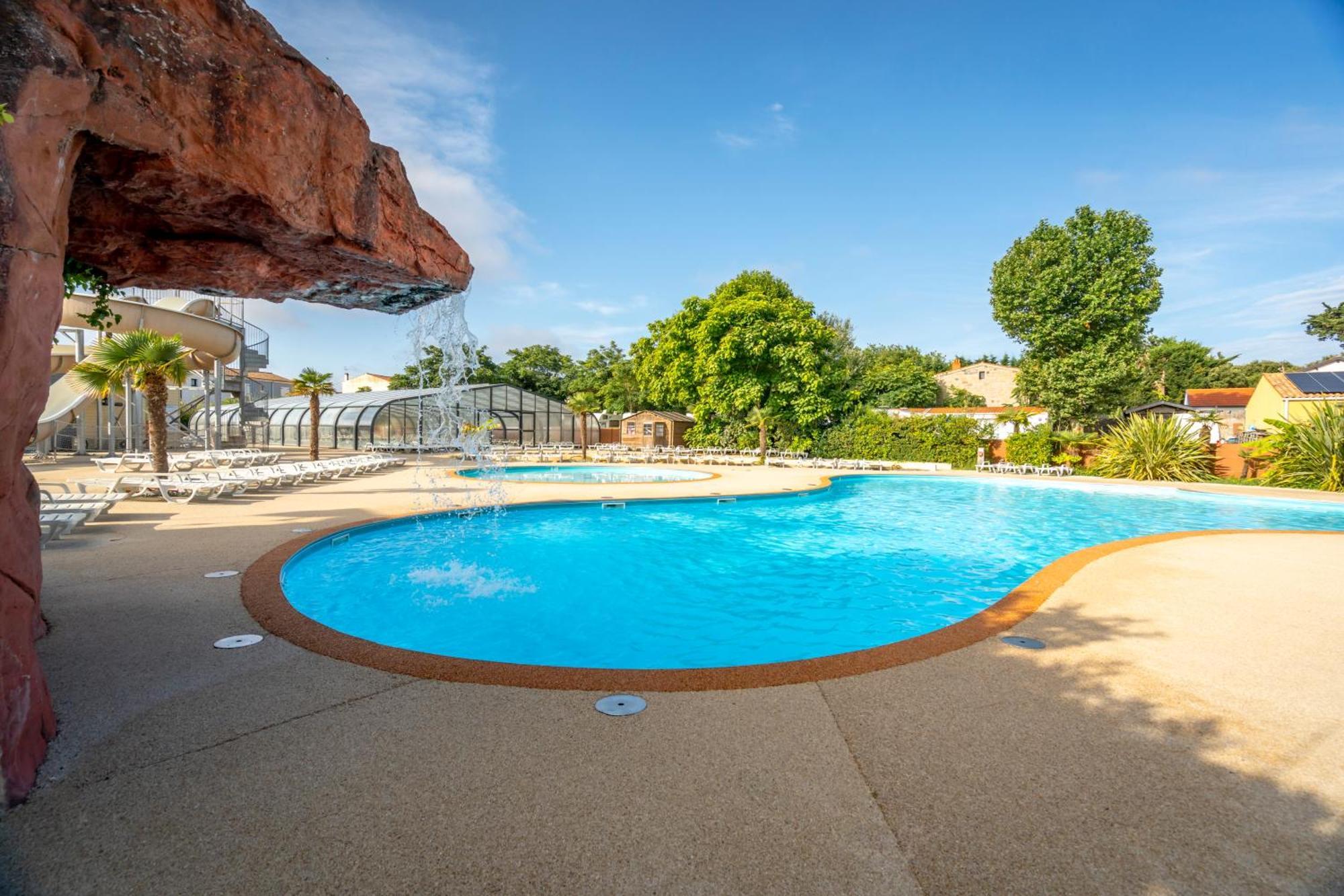 Kampaoh La Rochelle Hotel Chatelaillon-Plage Exterior photo